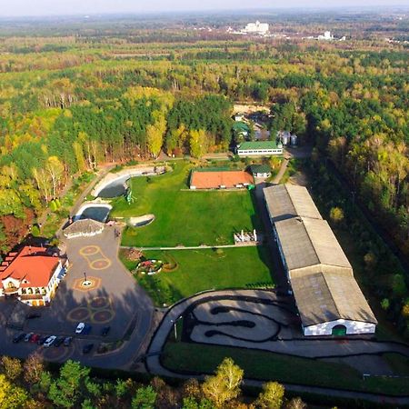 ראדומסק Malutkie Resort מראה חיצוני תמונה