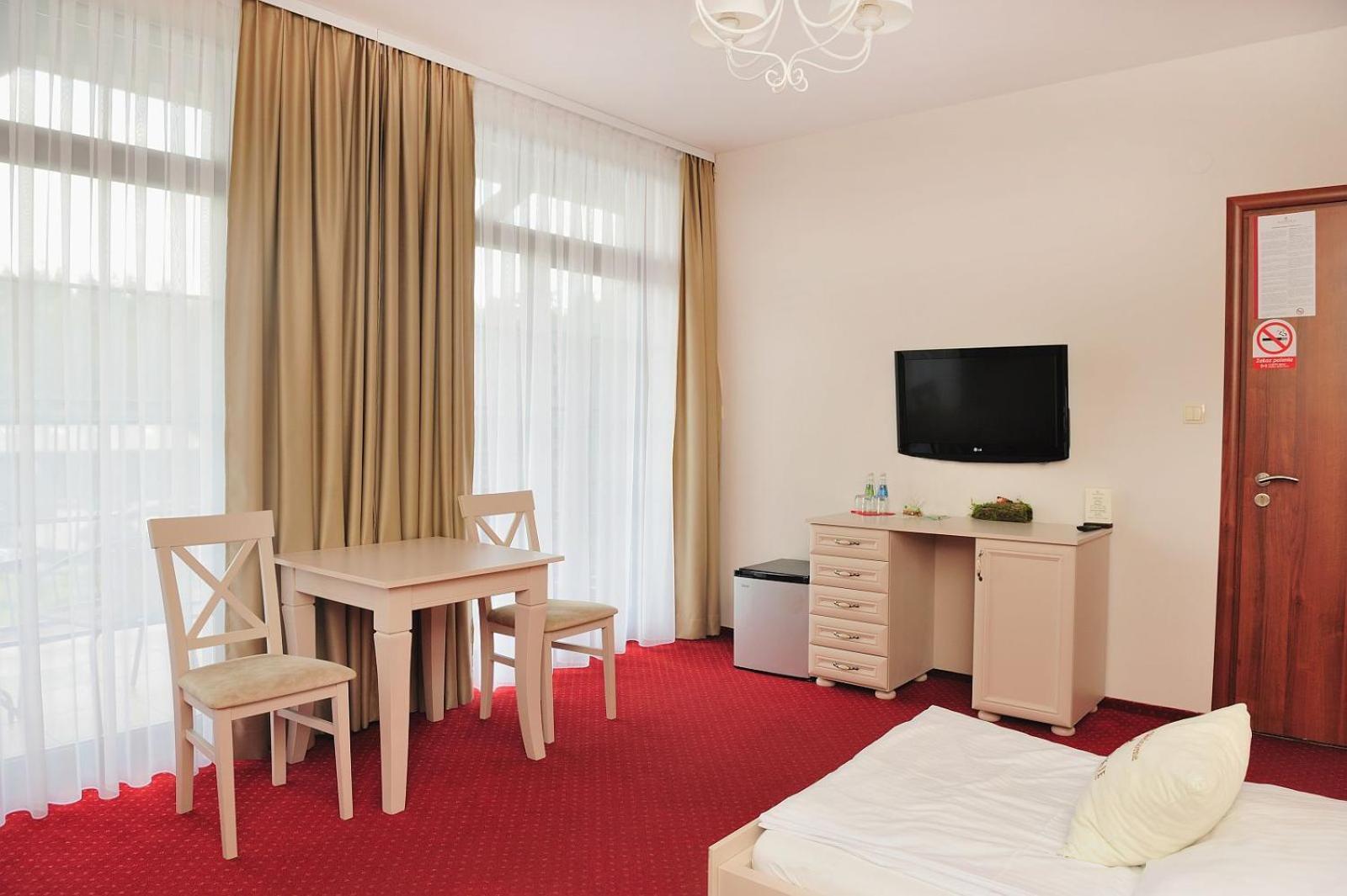 ראדומסק Malutkie Resort מראה חיצוני תמונה