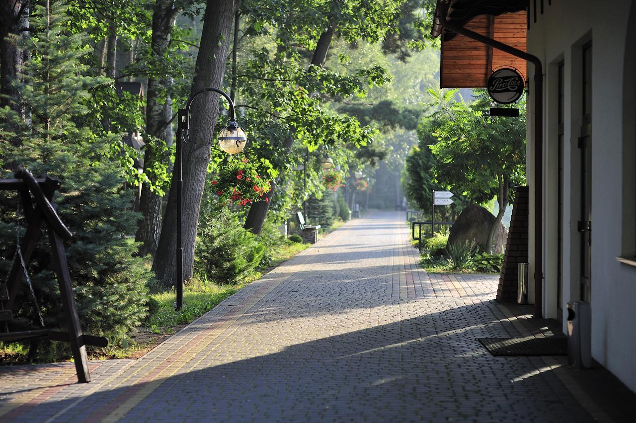 ראדומסק Malutkie Resort מראה חיצוני תמונה