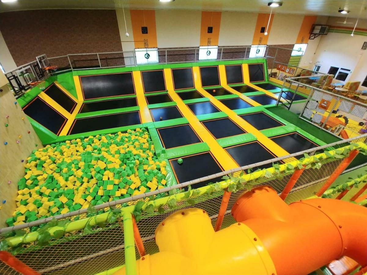 ראדומסק Malutkie Resort מראה חיצוני תמונה
